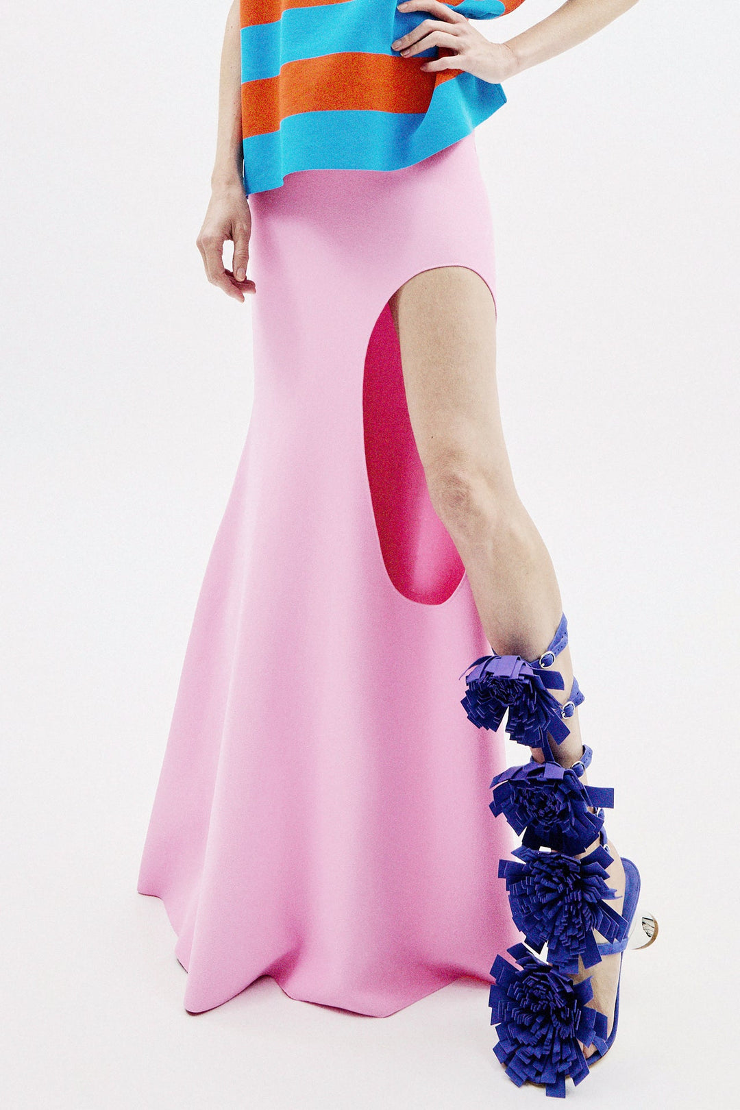 Knitted Flared Skirt With Cut Out Pink