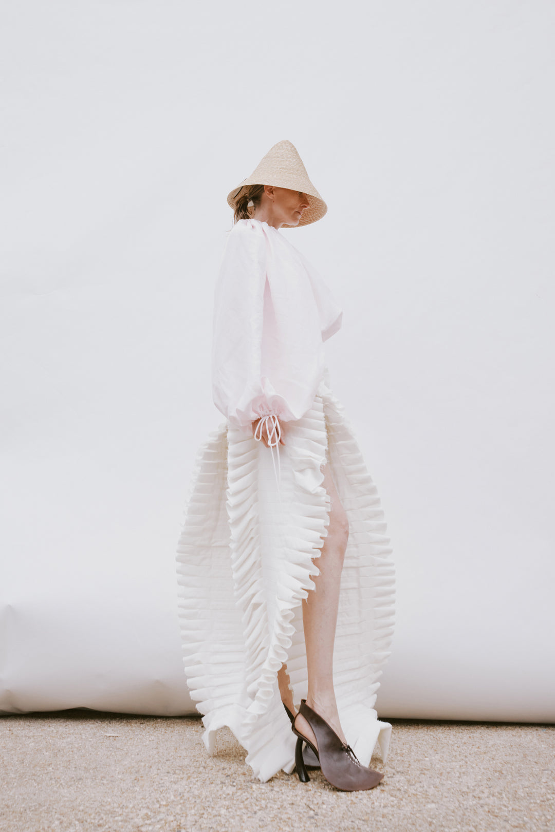 One-Sleeve Voluminous Top Pale Pink