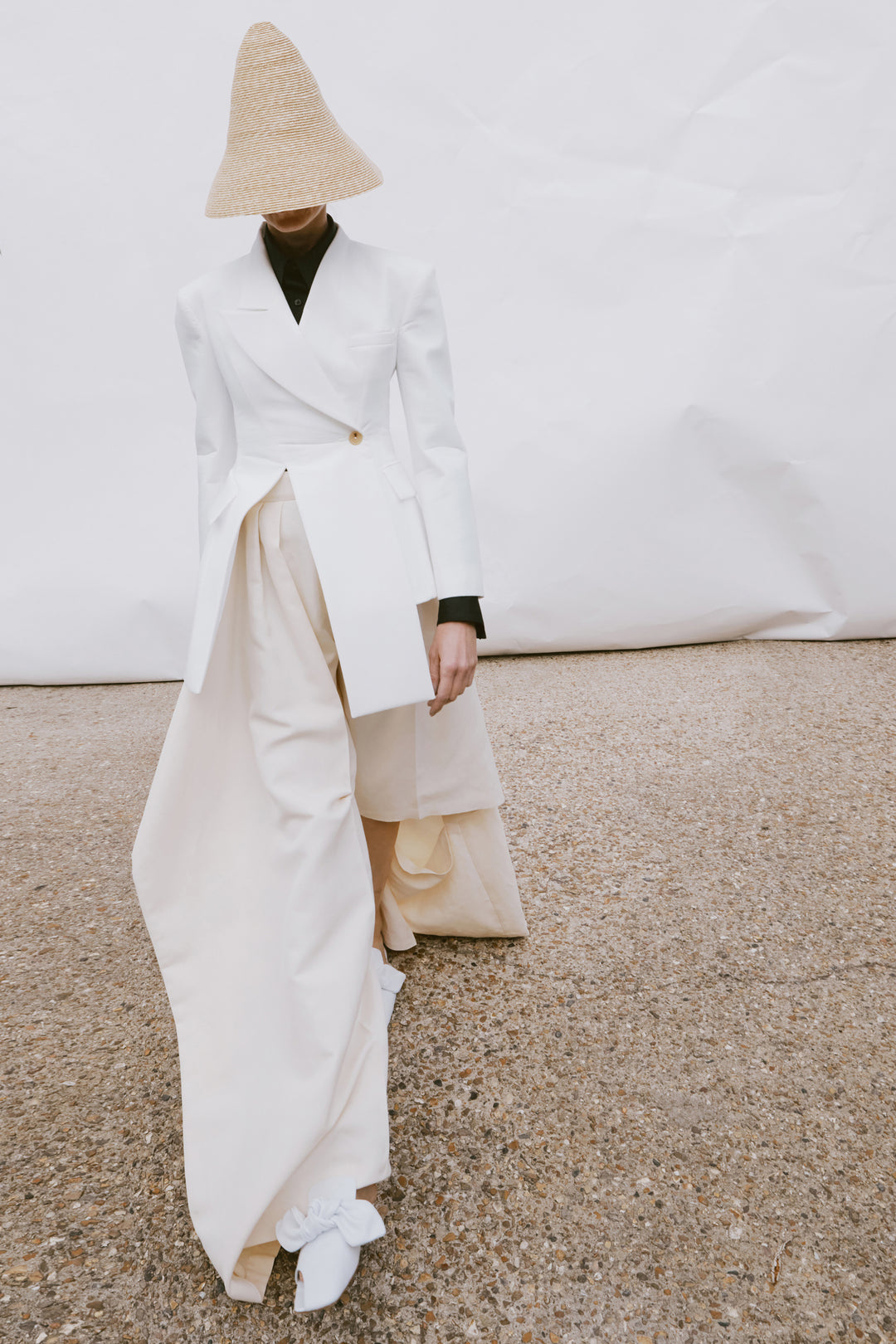 Asymmetric Volume-Contrast Jacket White