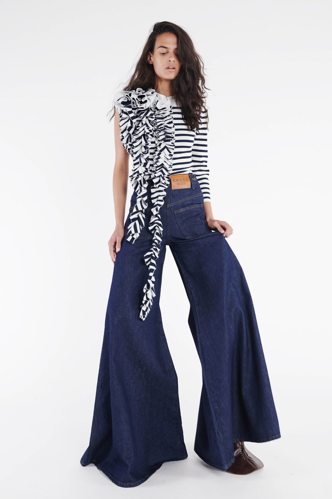 Super Wide Leg Mirror Jeans Indigo Rinse Wash