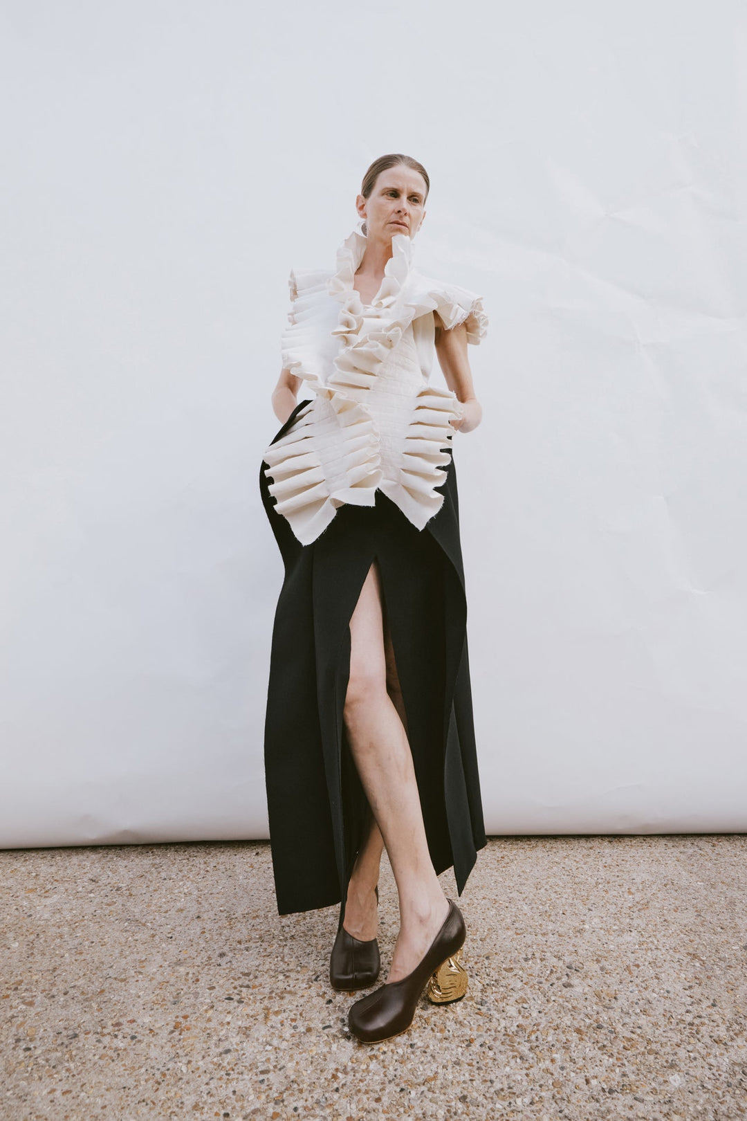 Vesper Shoes With Swan Heel Brown Silver Gold