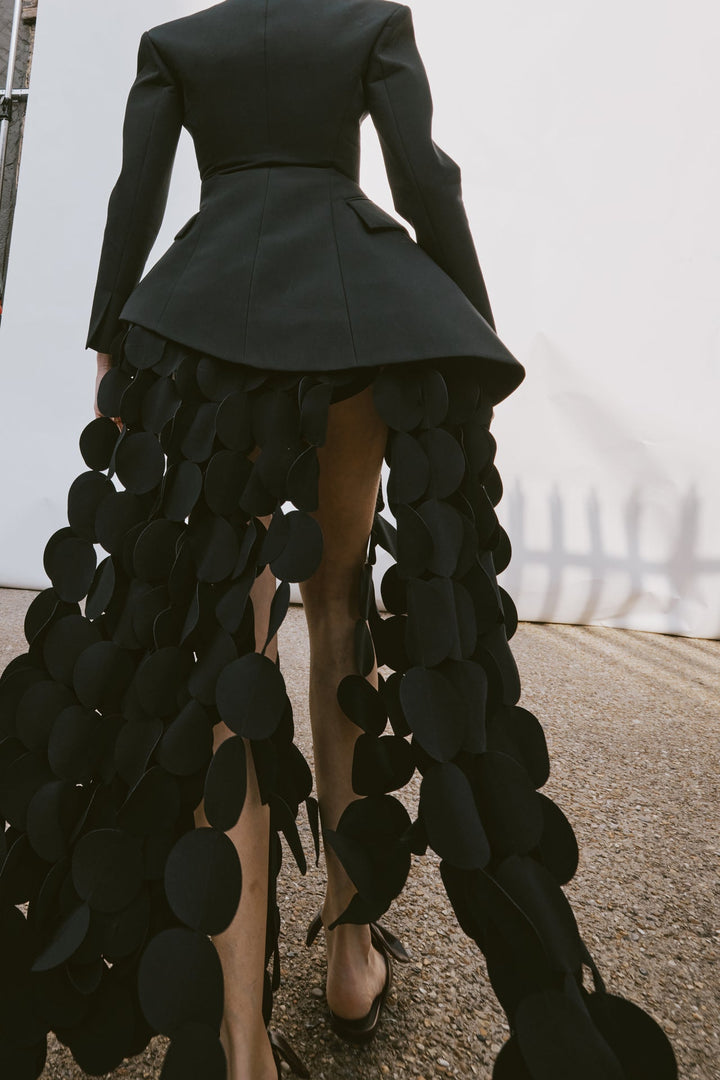Asymmetric Volume-Contrast Jacket Black