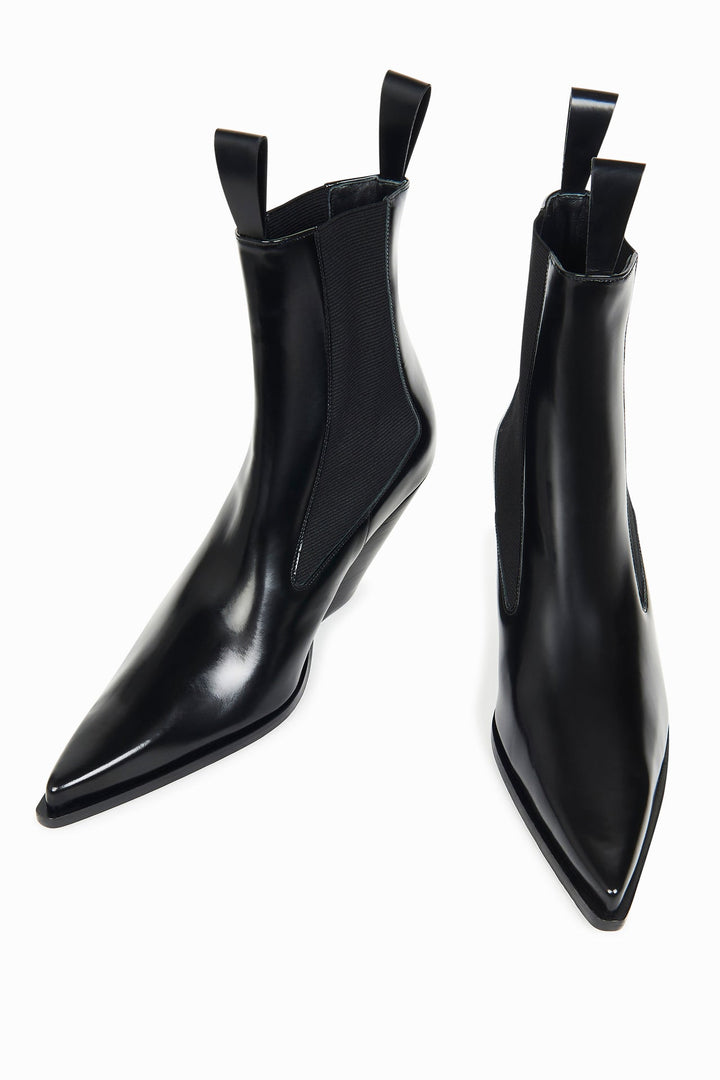 Gabriel Sister Boot Black