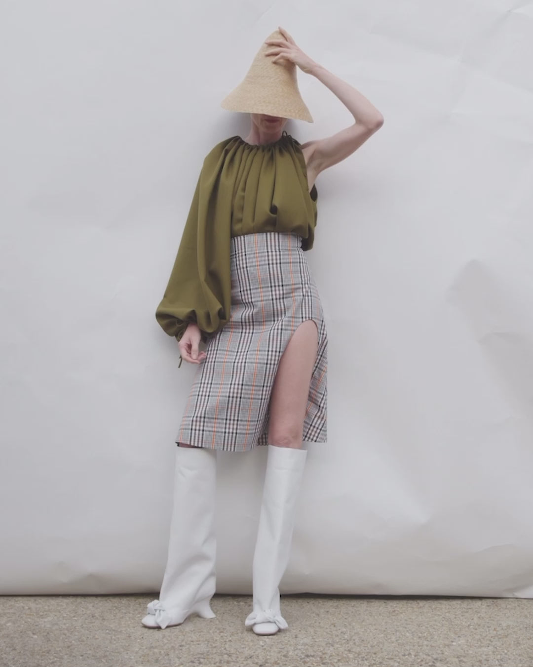 One-Sleeve Voluminous Top Khaki Green